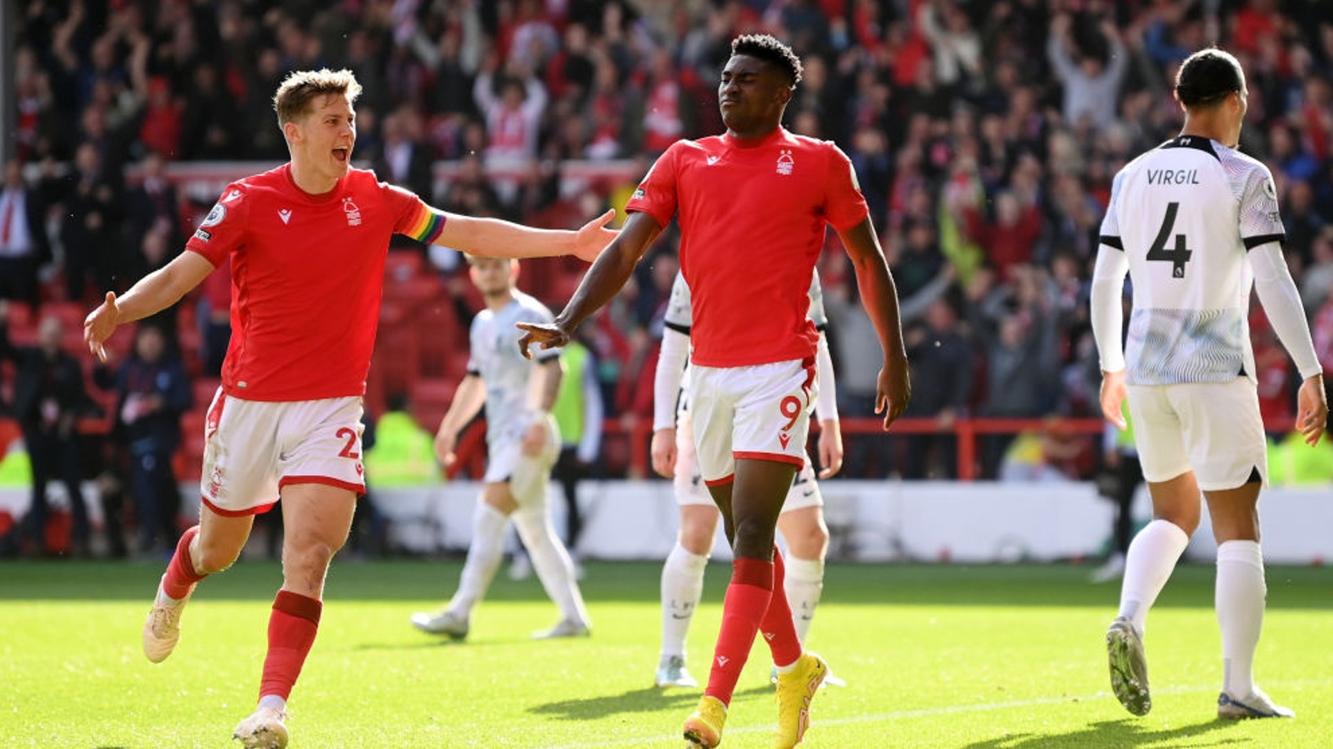 的恩怨和拉 的恩怨和拉